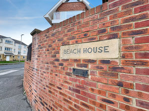 Photo 1- click for photo gallery